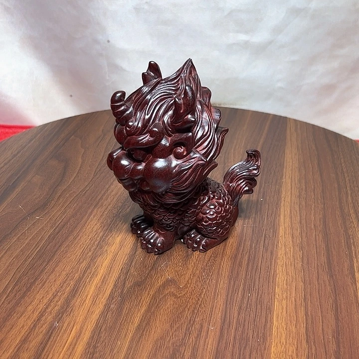 染料紫檀（血檀）漆**阁麒麟