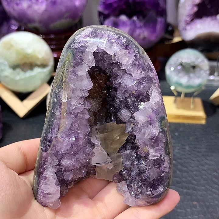 紫晶珠宝半成品未镶嵌
