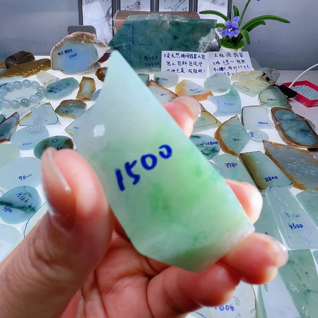 定制翡翠未镶嵌定制翡翠未镶嵌