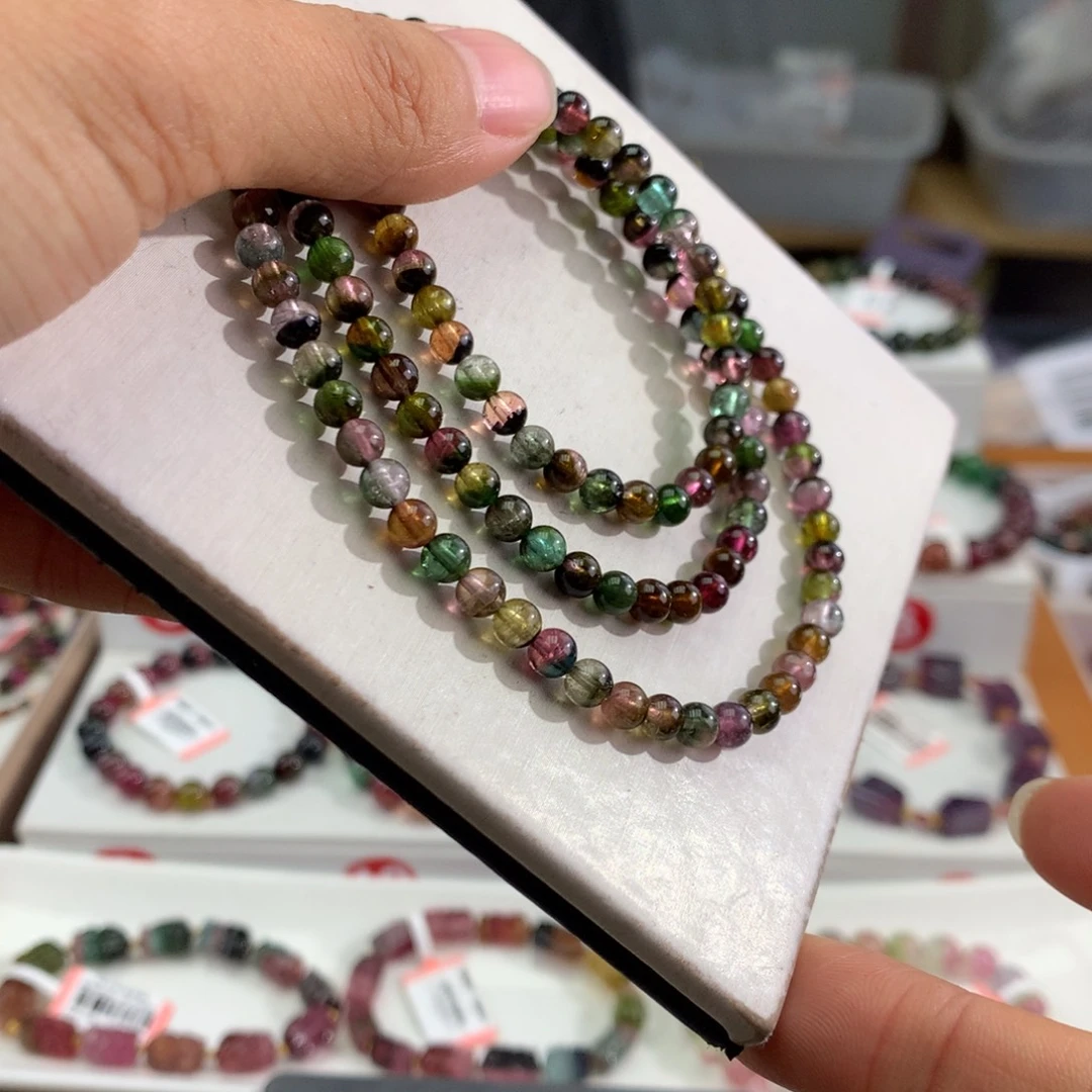 碧玺未镶嵌手链    4.7mm。