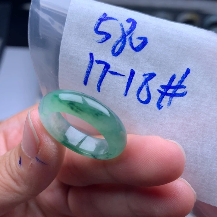 翡翠未镶嵌戒指戒圈