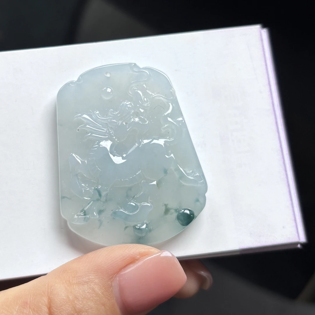 M（上新）冰胶飘花麒麟牌翡翠a货挂件