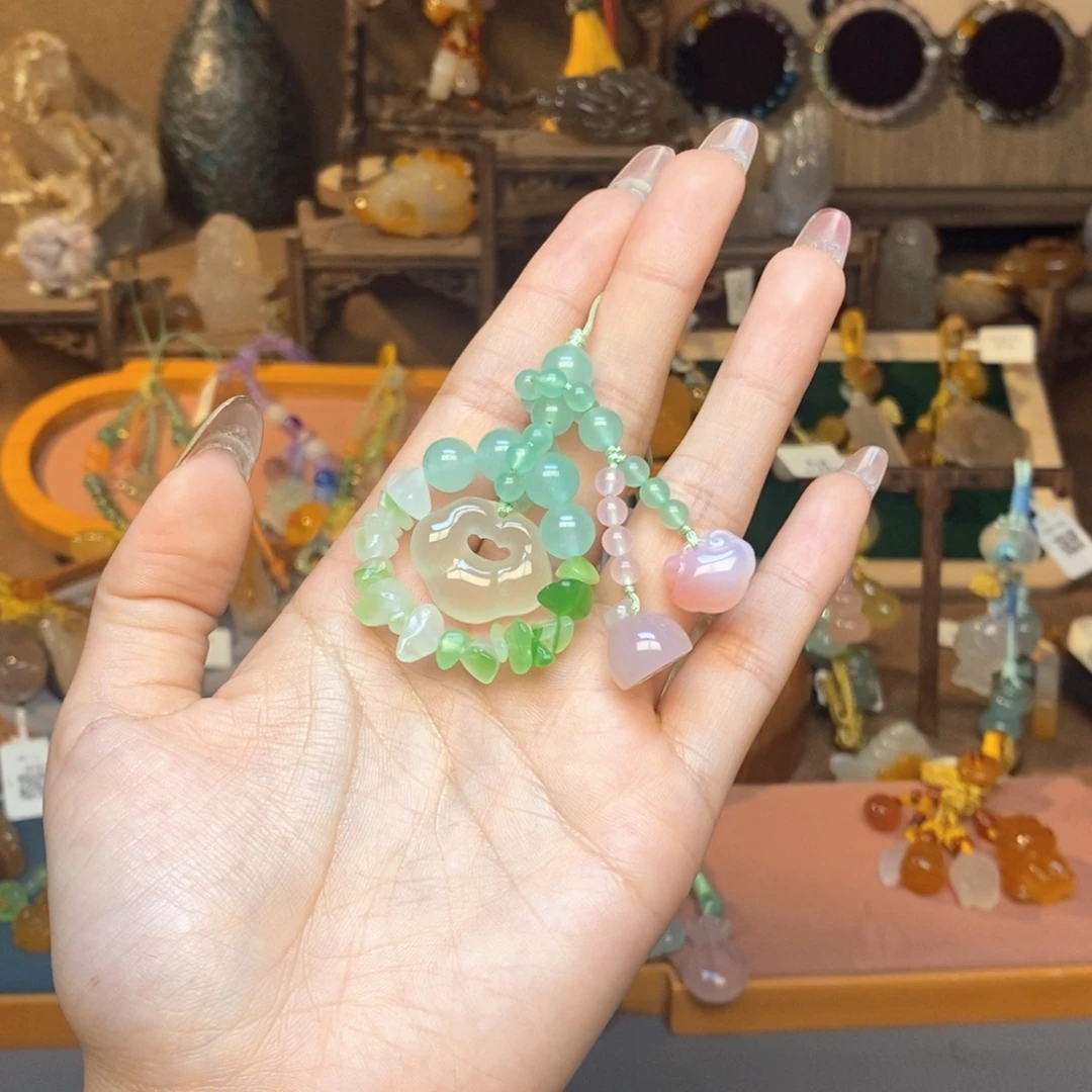 玛瑙/玉髓未镶嵌车挂挂件