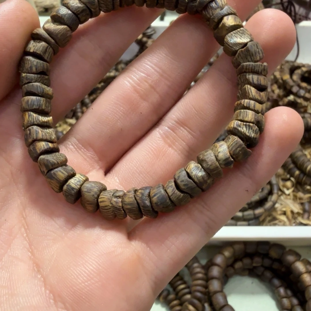 沉香沉香碎屑沉水树丁单圈