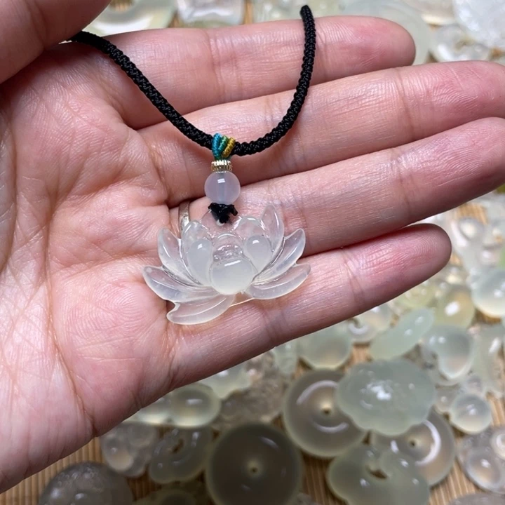 蛇纹石玉颈饰未镶嵌小*^