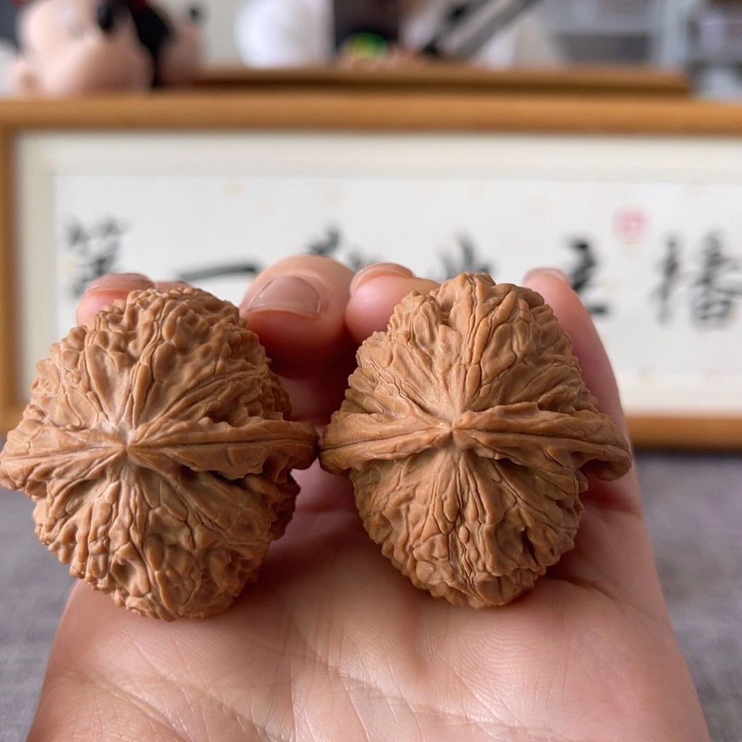 文玩核桃吊坠以*38三角白