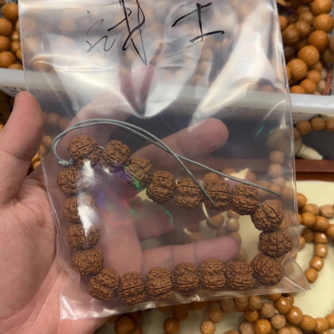 金刚菩提手串超****?18mm帝王花