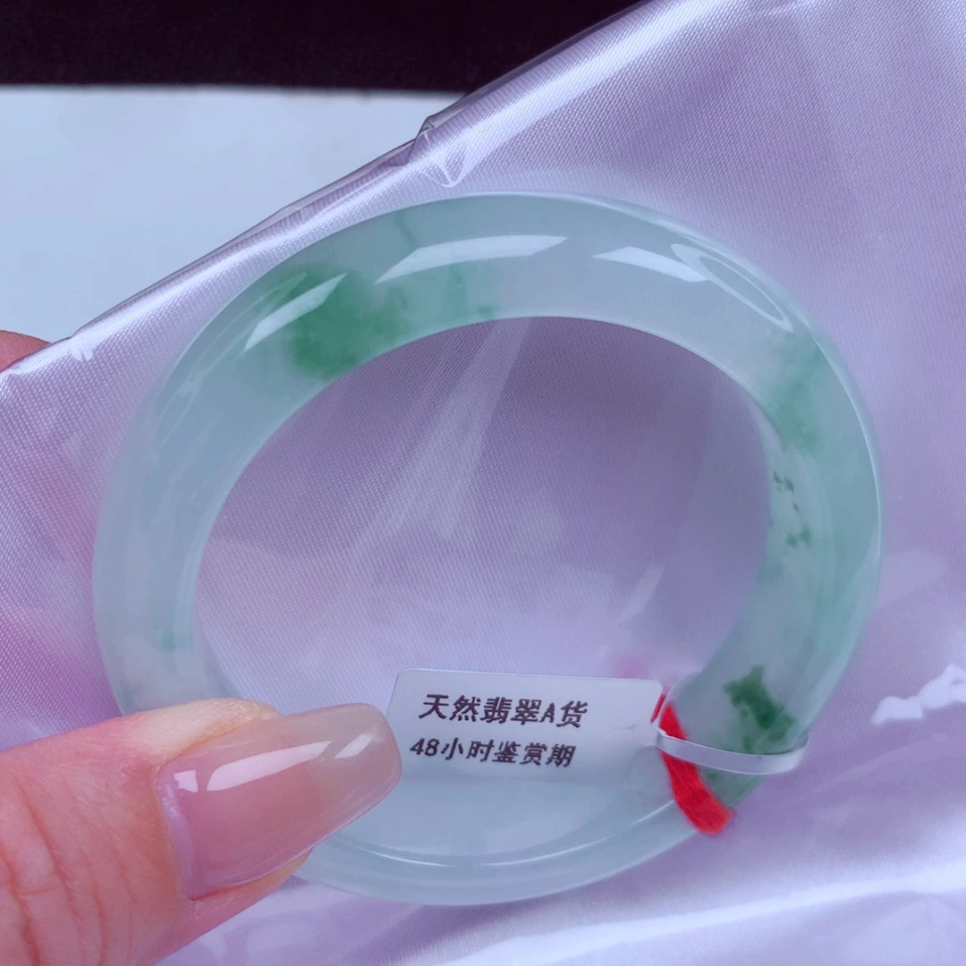 翡翠未镶嵌手镯手镯