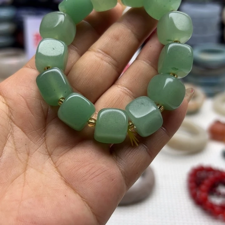 石英岩玉手镯未镶嵌