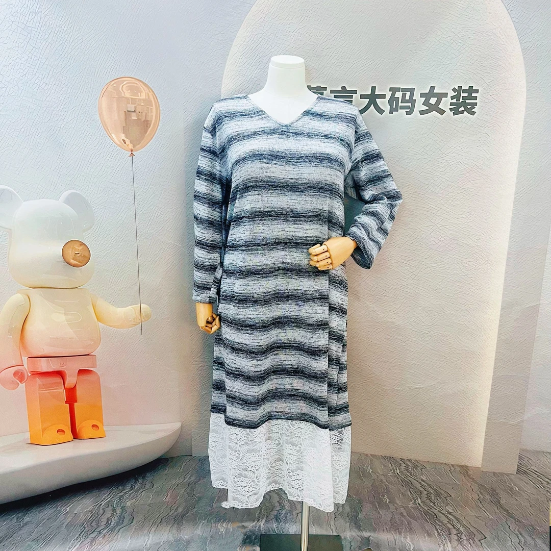 1939蕾丝拼接时尚羊绒条纹连衣裙中长款气质针织长裙秋冬