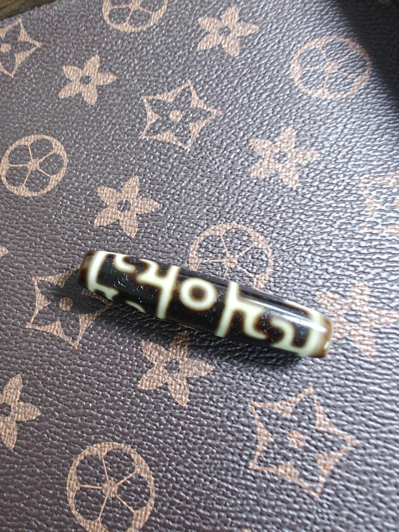 建成牙黄莲师三眼锁骨链