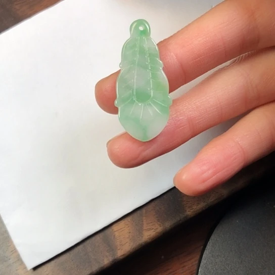 翡翠未镶嵌颈饰缅甸A货，每天下午1点半开播