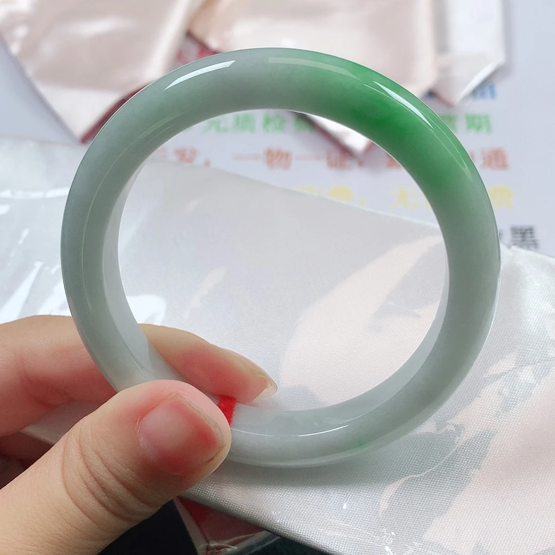翡翠未镶嵌手镯1421