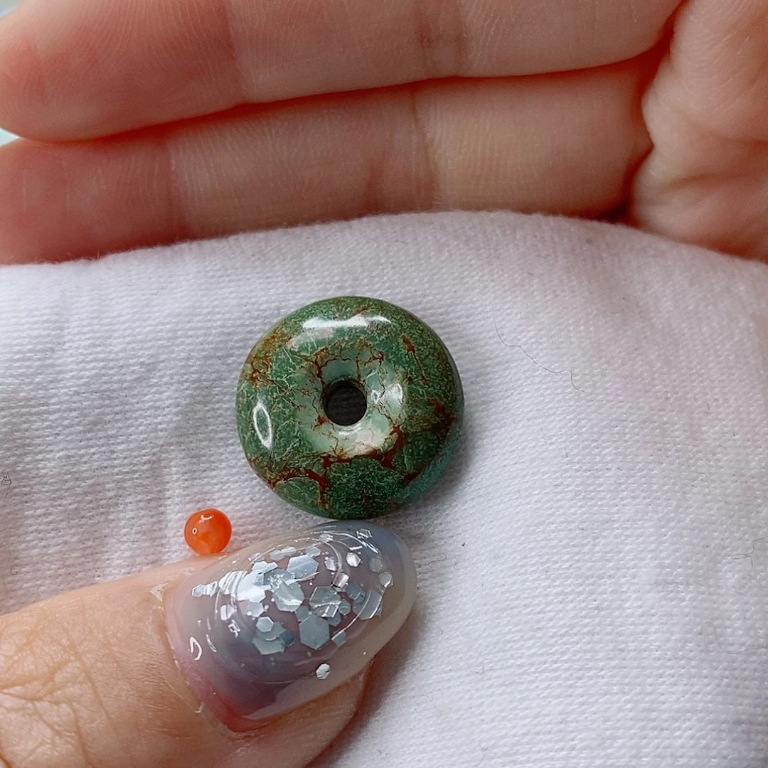 南红玛瑙未镶嵌珠宝奇石