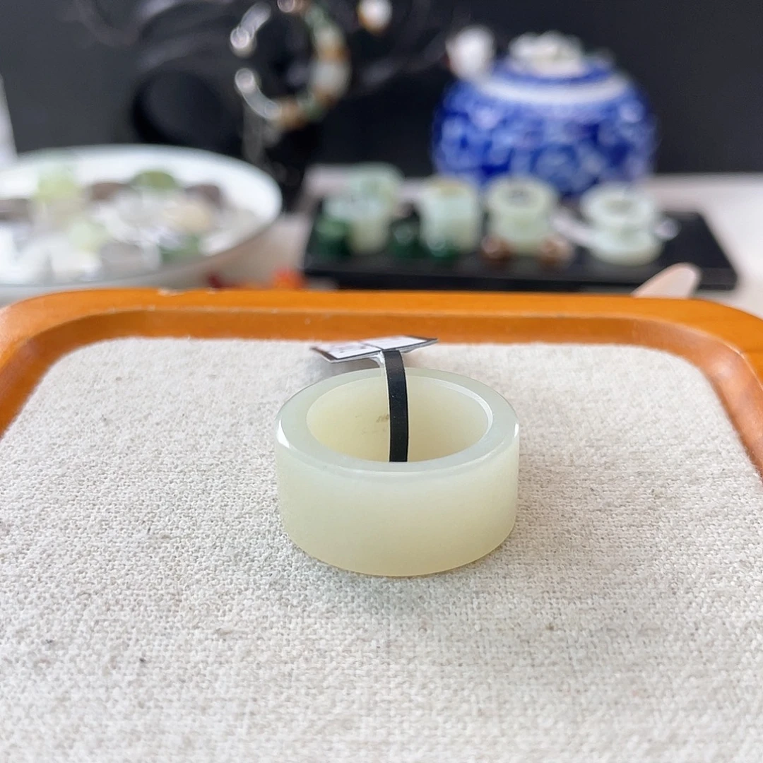 未镶嵌戒指和田玉c31 奶白直切17.7 不退换