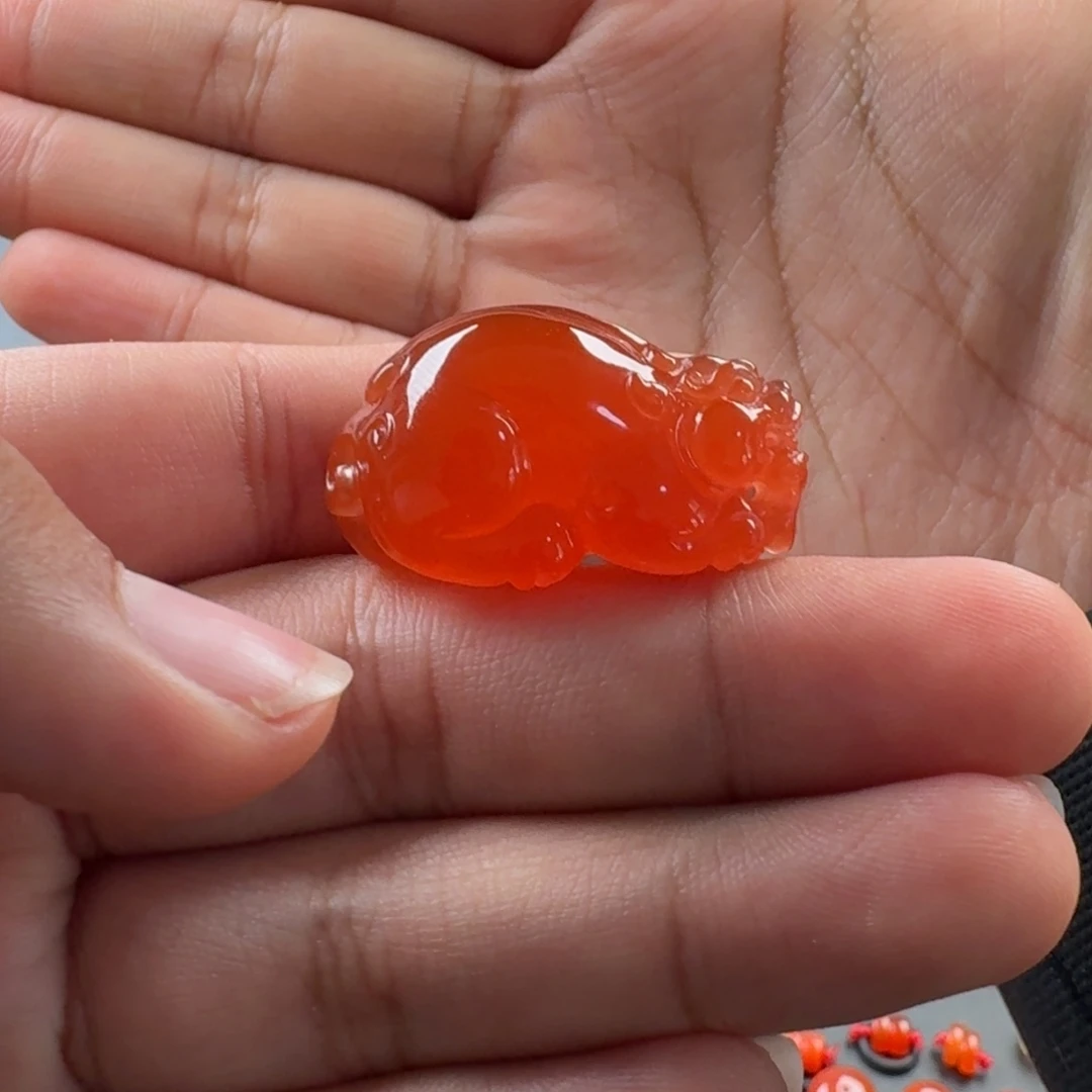 南红玛瑙未镶嵌貔貅31*17*18mm