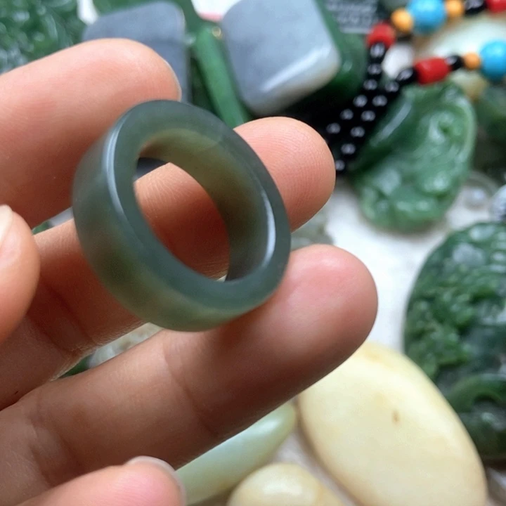 颈饰未镶嵌和田玉流***符