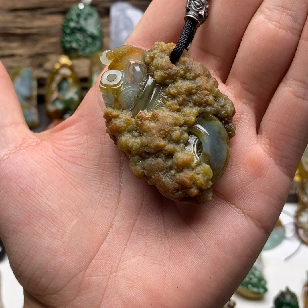 未镶嵌挂件翡翠一
