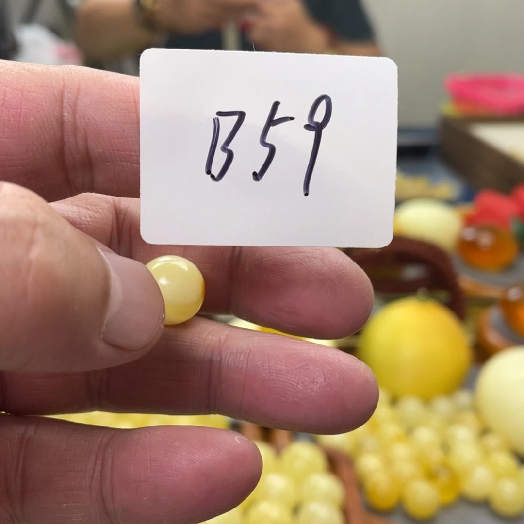 手链琥珀未镶嵌多样性发，发其中一件