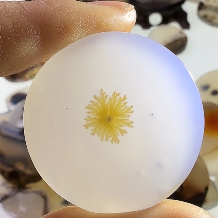 玛瑙/玉髓未镶嵌珠宝半成品