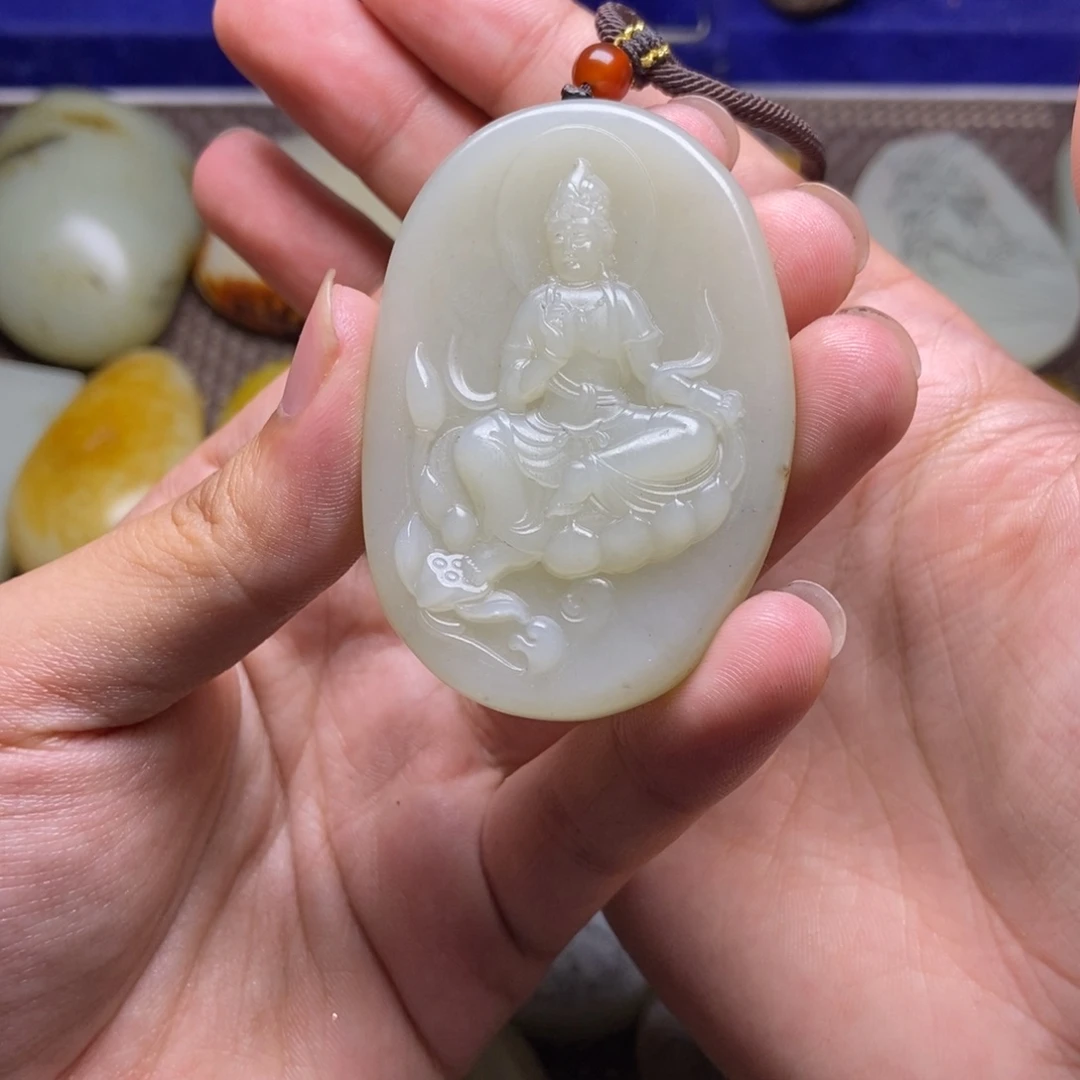 吊坠未镶嵌定制和田玉看**切