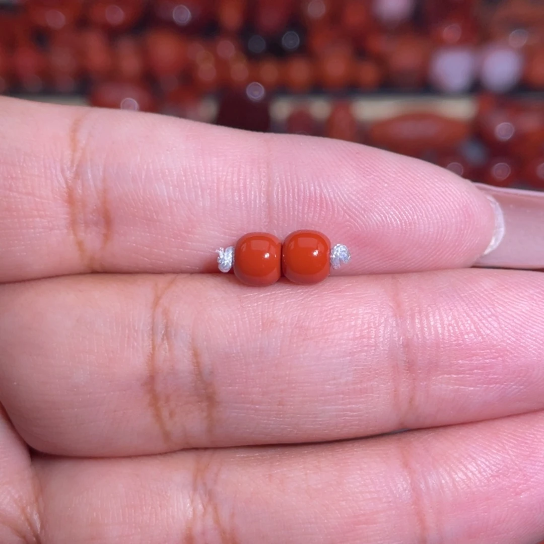 南红玛瑙未镶嵌瓦西柿子红满色满肉老型对珠卡5.4