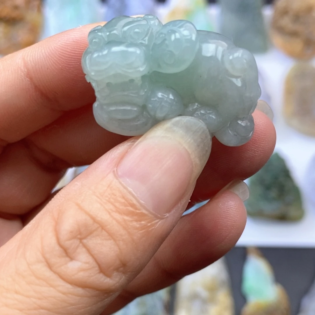 定制翡翠未镶嵌貔恘