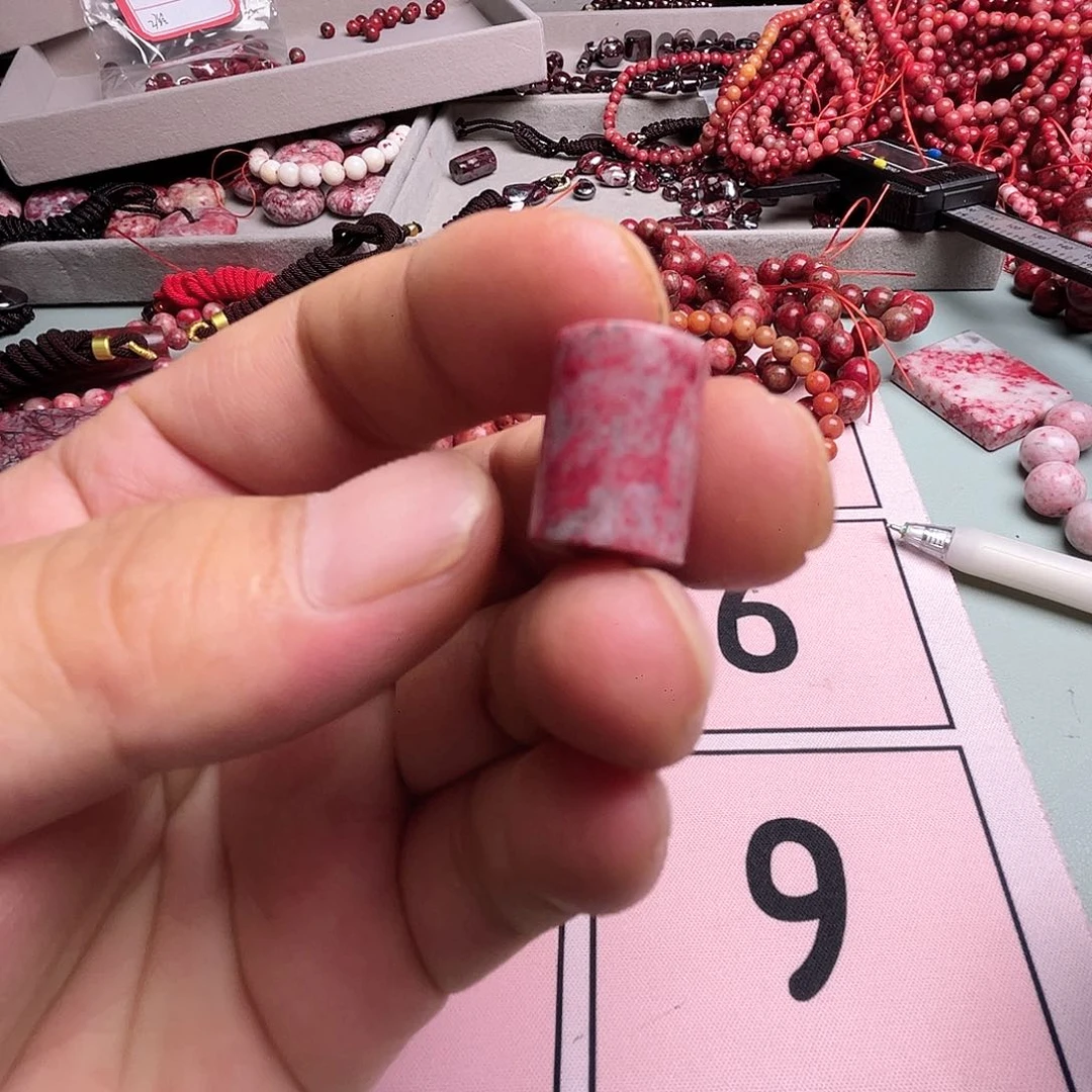 紫砂天然朱砂辰石吊坠