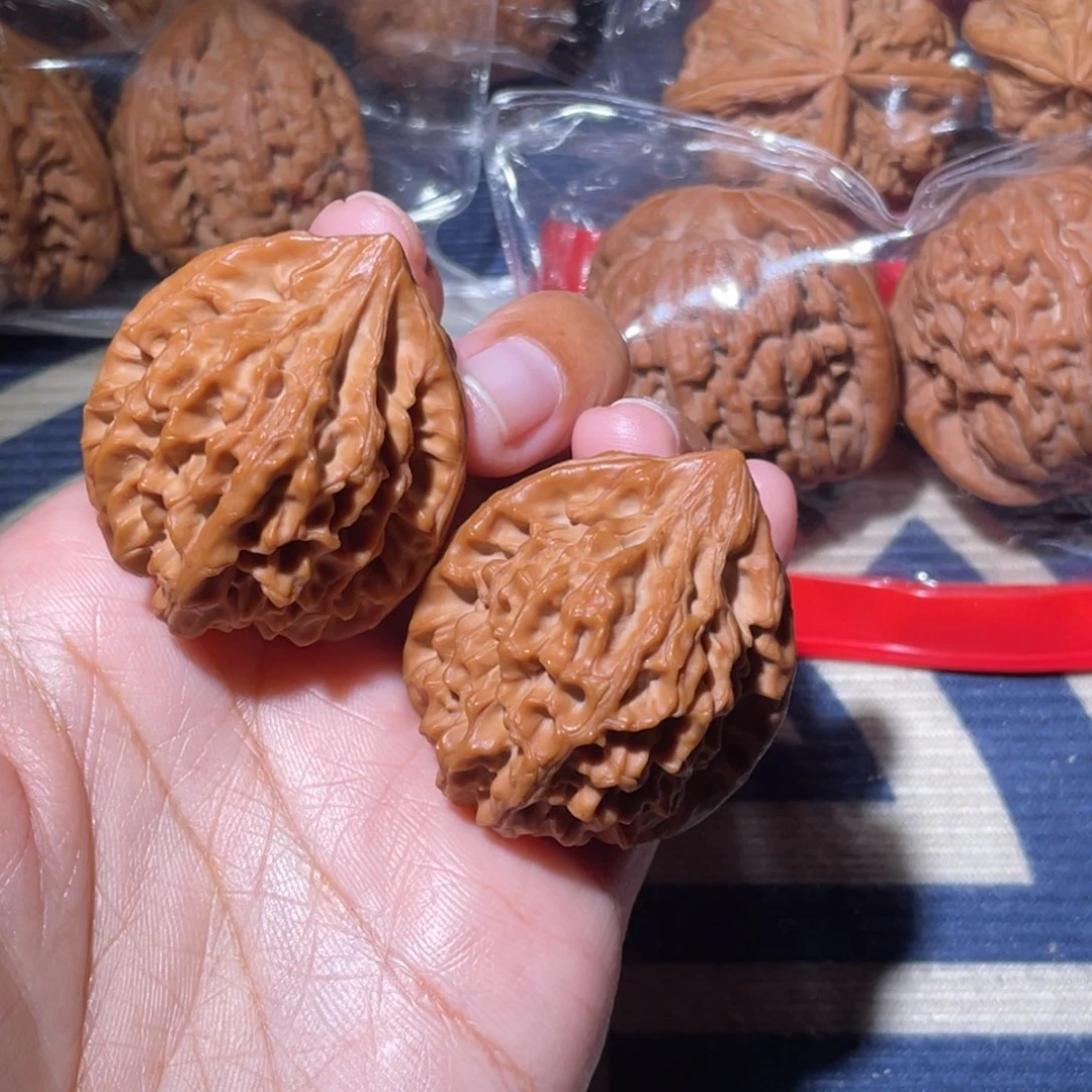 1***8文玩核桃吊坠龙门涧37