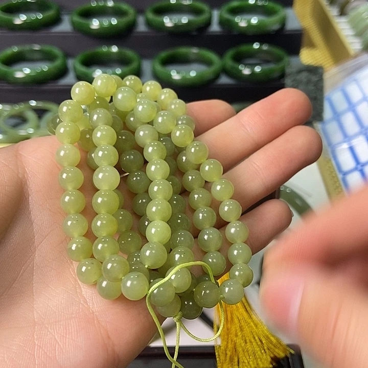子***菱和田玉未镶嵌手链