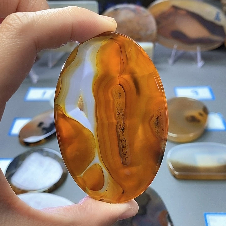 玛瑙/玉髓未镶嵌珠宝半成品210