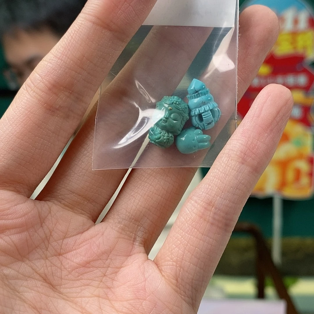 绿松石未镶嵌珠宝奇石