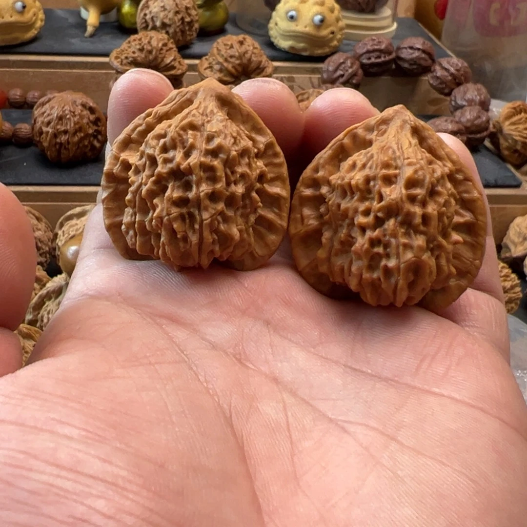 猴头核桃把件文玩核桃，朱雀