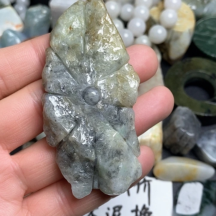 翡翠未镶嵌颈饰天然翡翠86