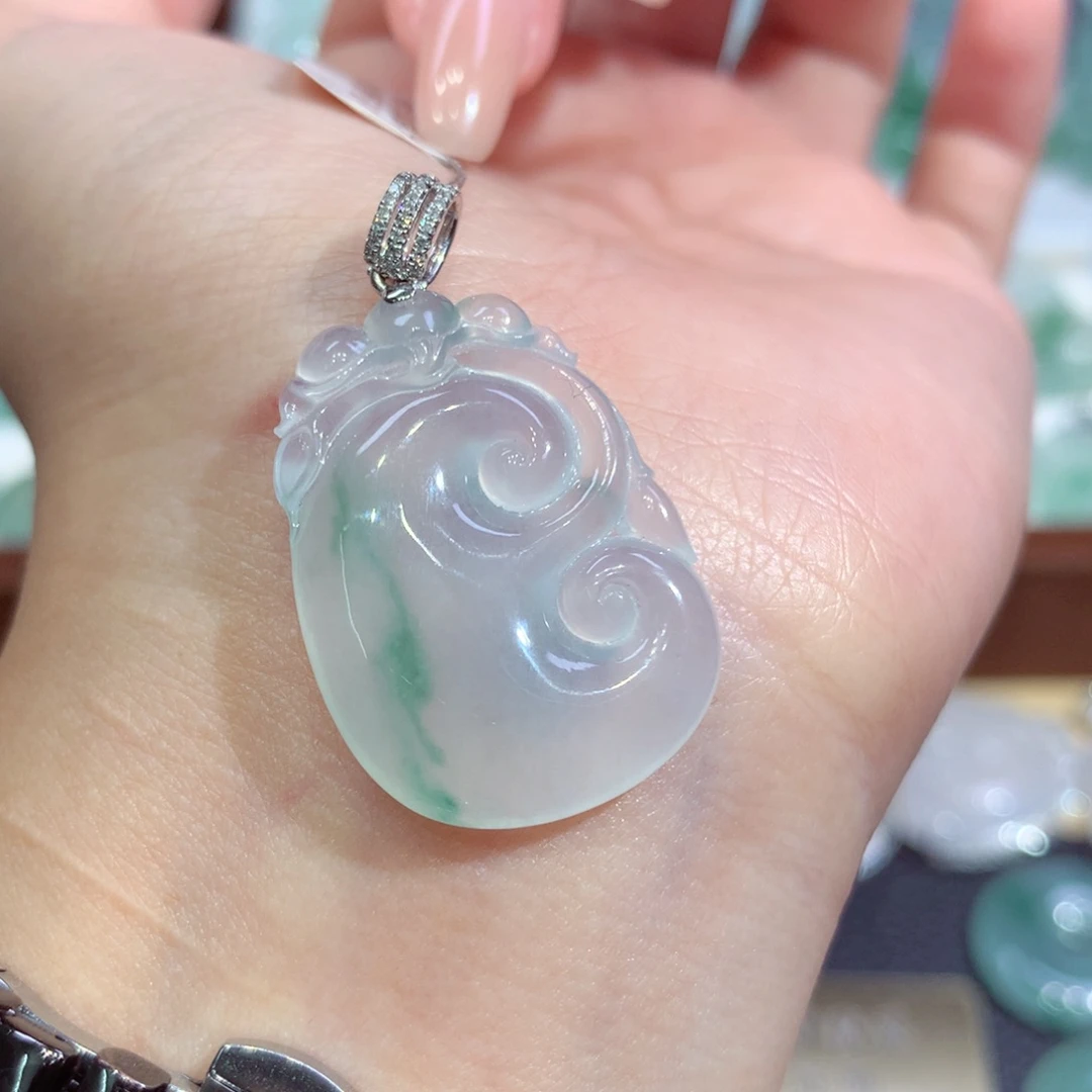 吊坠(不含链)18K金镶嵌翡翠