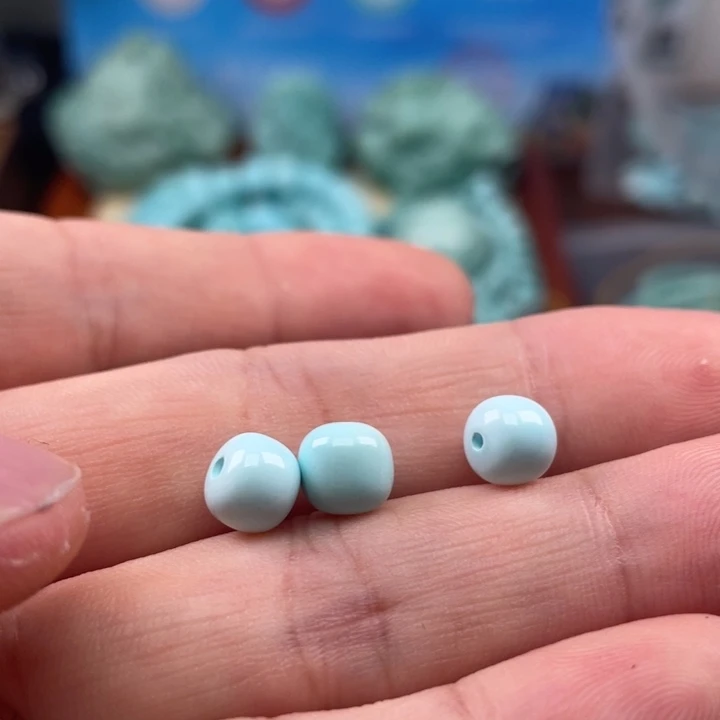 绿松石颈饰未镶嵌