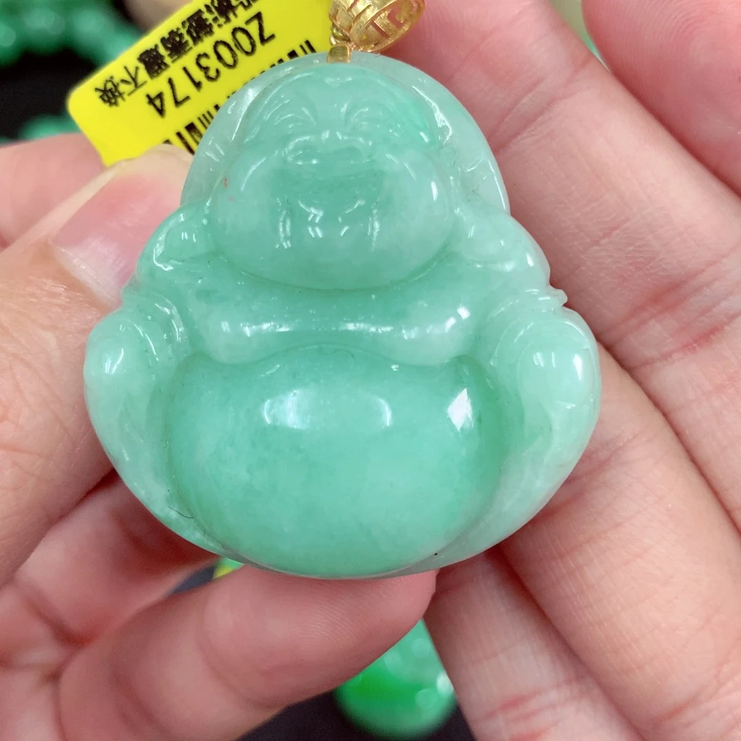 颈饰18K金镶嵌翡翠