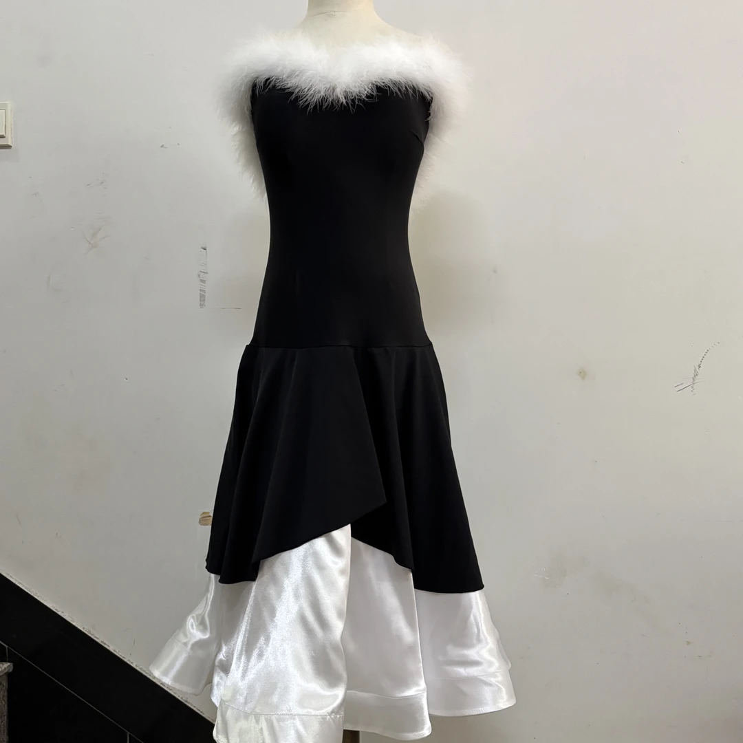 演出服撞色服装摩登抹胸款抹胸胸前有绒毛