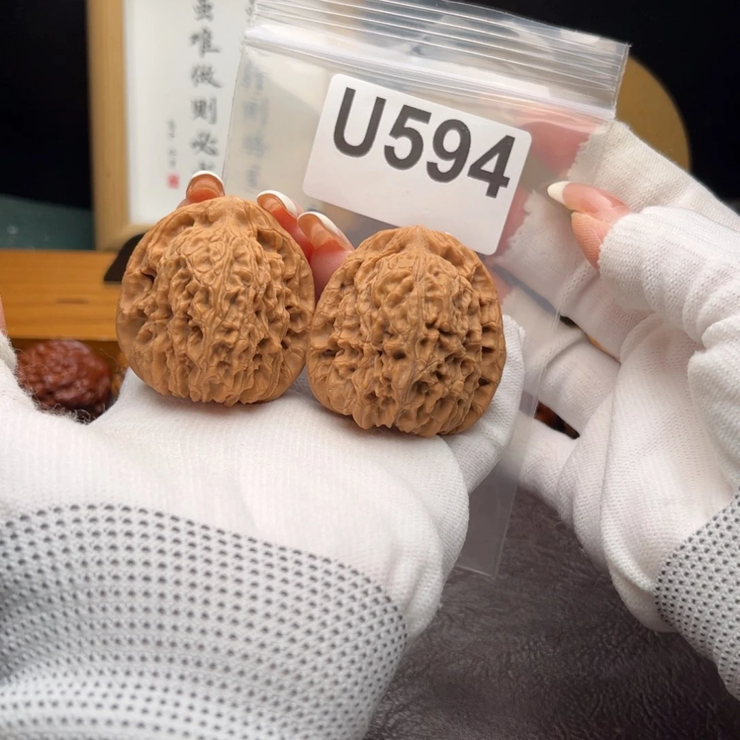 文玩核桃把件42南疆石u594