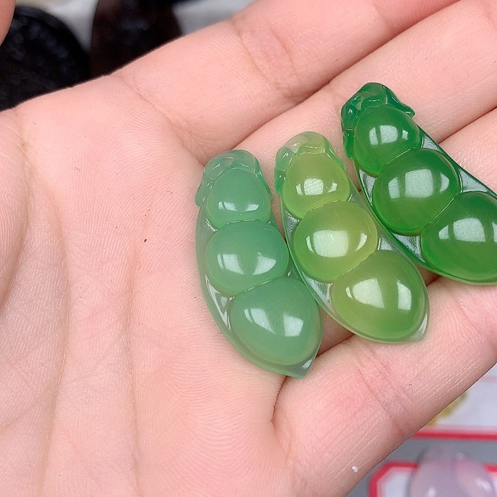 玛瑙/玉髓颈饰未镶嵌向*葵