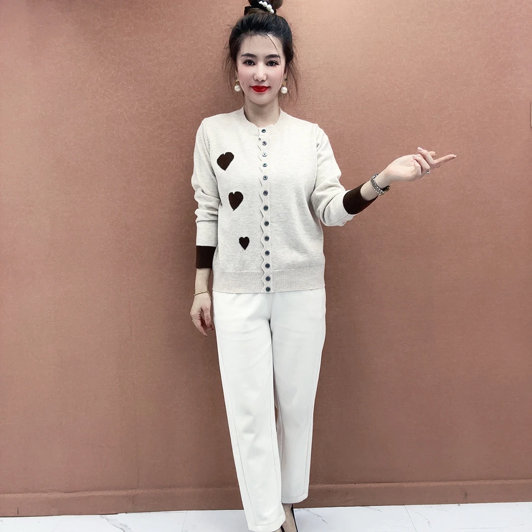 时尚洋气圆领桃心图案加厚针织保暖百搭打底上衣