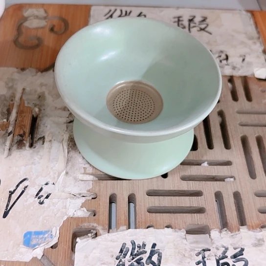 微瑕介意的勿拍，喜欢再下单，谢谢支持