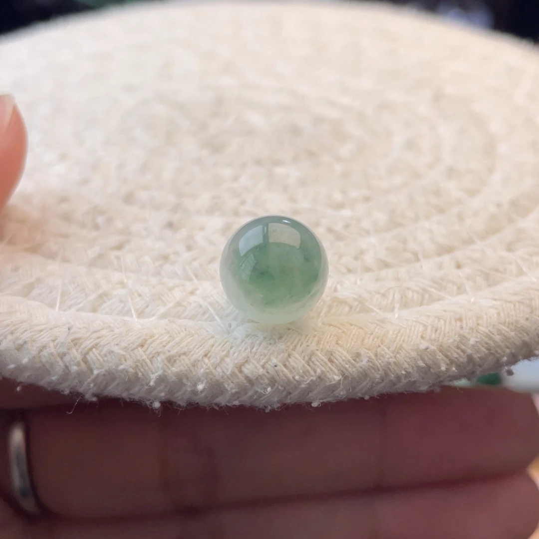 散珠翡翠特色飘花胶润圆珠卡11mm