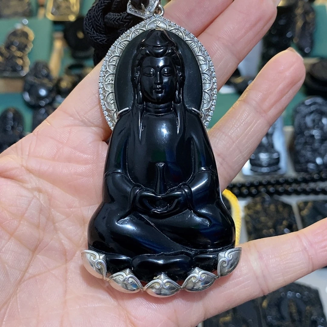 蛇纹石玉未镶嵌颈饰太*