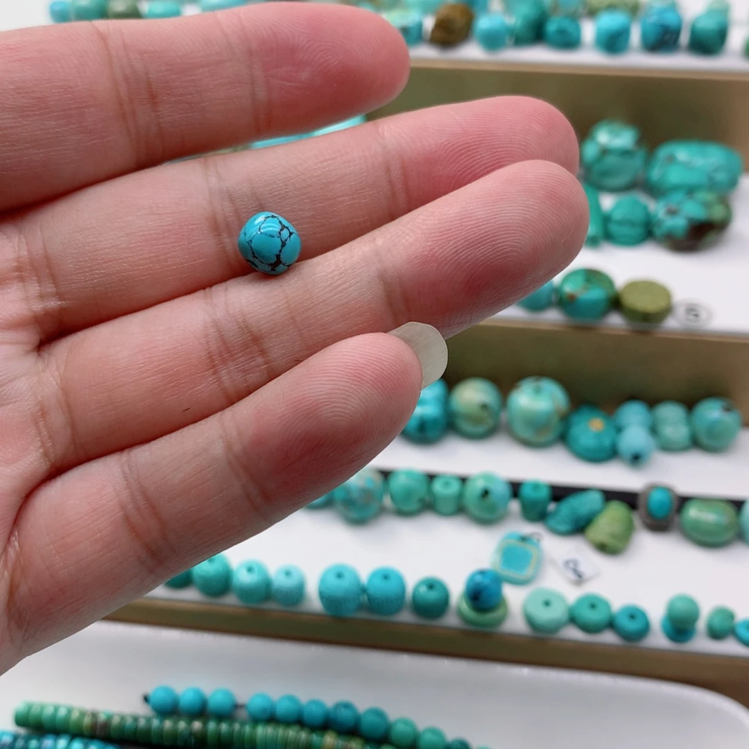 绿松石未镶嵌挂件