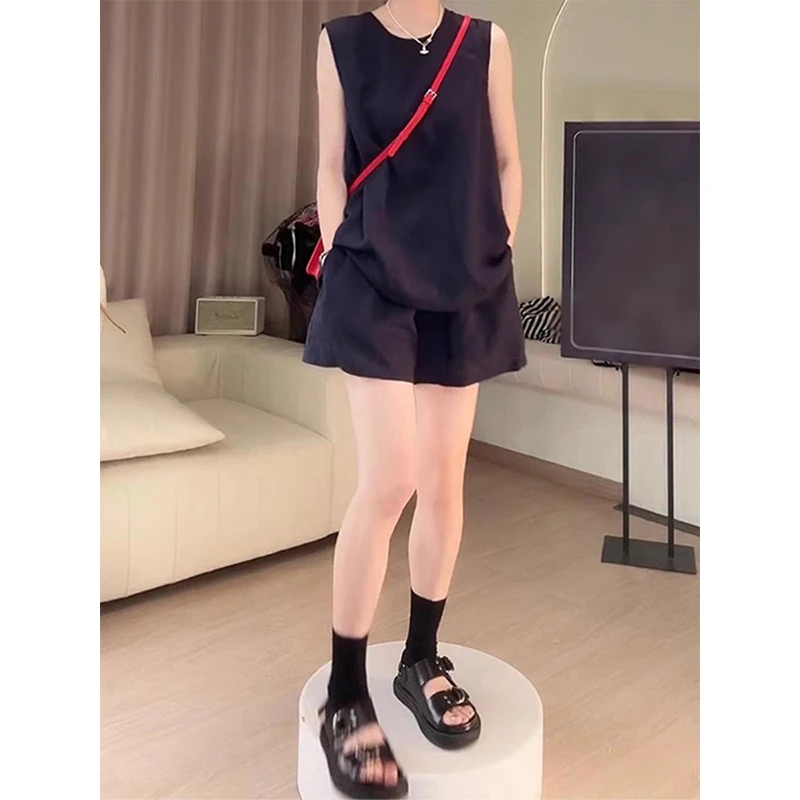 减龄时尚套装女2025夏季新款后背镂空无袖背心上衣宽松短裤两件套