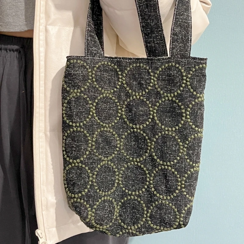 原创黑纱绿铃鼓刺绣手工布包腋下皆川明风立体刺绣布包