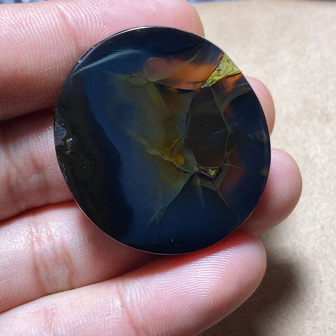 玛瑙/玉髓颈饰未镶嵌啤****鱼