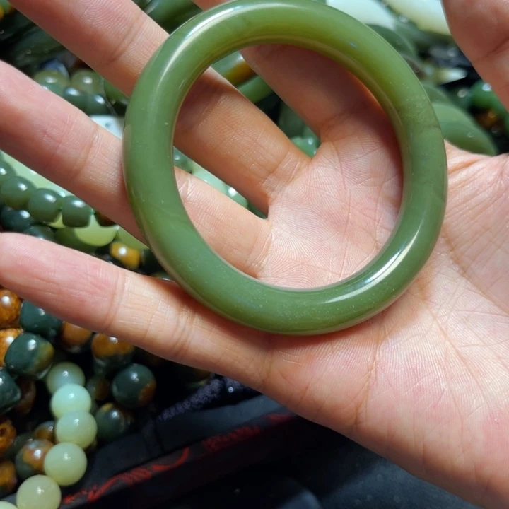 手链未镶嵌和田玉