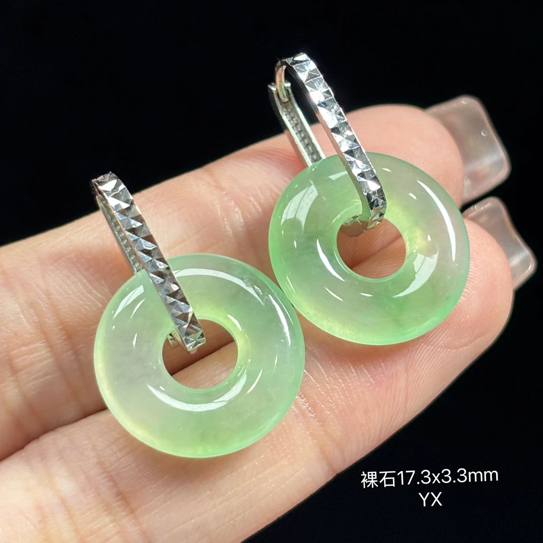《缅甸珠宝严选》缅甸翡翠冰晴底甜甜圈耳饰(下单质询客服)YX